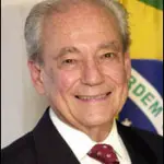 Le ministre brésilien de la défense limogé par Lula