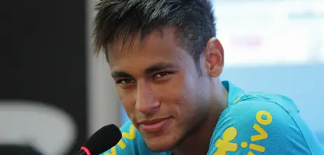 Neymar reste fidèle à son club