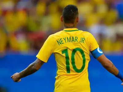 Football Brésil : Neymar ne compte pas rivaliser avec ses idoles