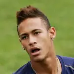 Neymar, son contrat avec Santos prend fin en 2014