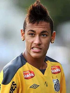 Neymar, devrait jouer au Barça