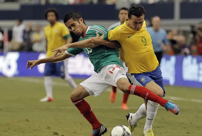 Le Brésil vient de perdre le premier match en 2012 contre le Mexique