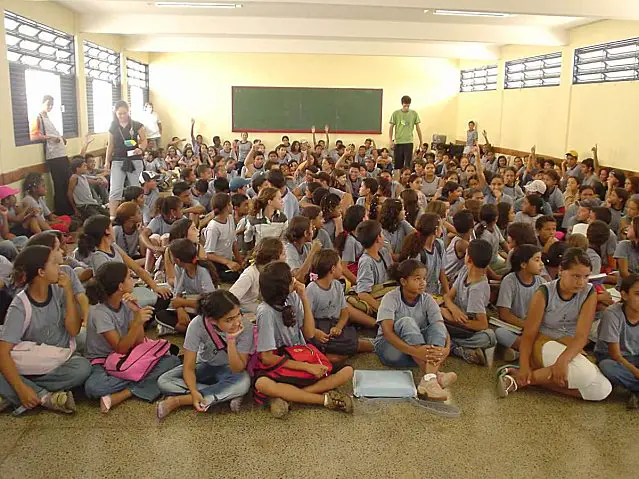 20 000 élèves brésiliens portent les puces pliables