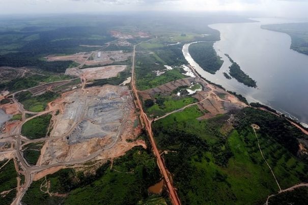 Les travaux sur le barrage de Belo monte