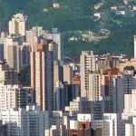 Un couple SDF de Sao Paulo remet 10 000 dollars à la police