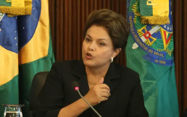 Mondial 2014, Dilma Rousseff promet la plus joyeuse des mondiales