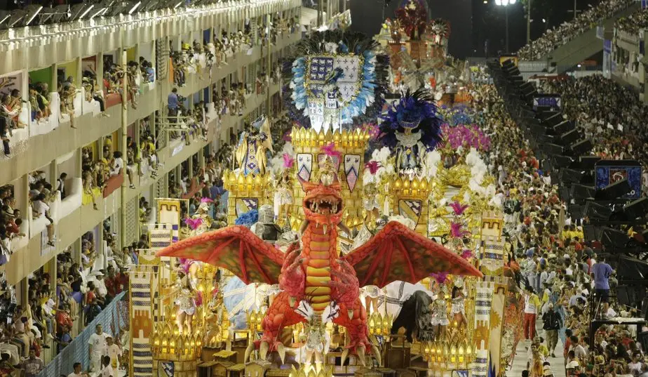 À Rio, les écoles élites ont bien décoré le carnaval