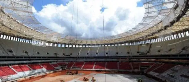 La Coupe des Confédérations : la livraison du stade de Brasilia a été reportée