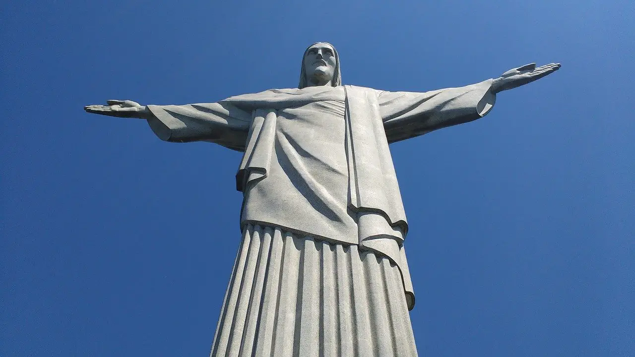 Le Christ rédempteur sur le mont Corcovado au Brésil