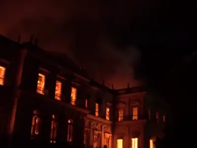 Incendie du Musée de Rio : la négligence du gouvernement en cause ?